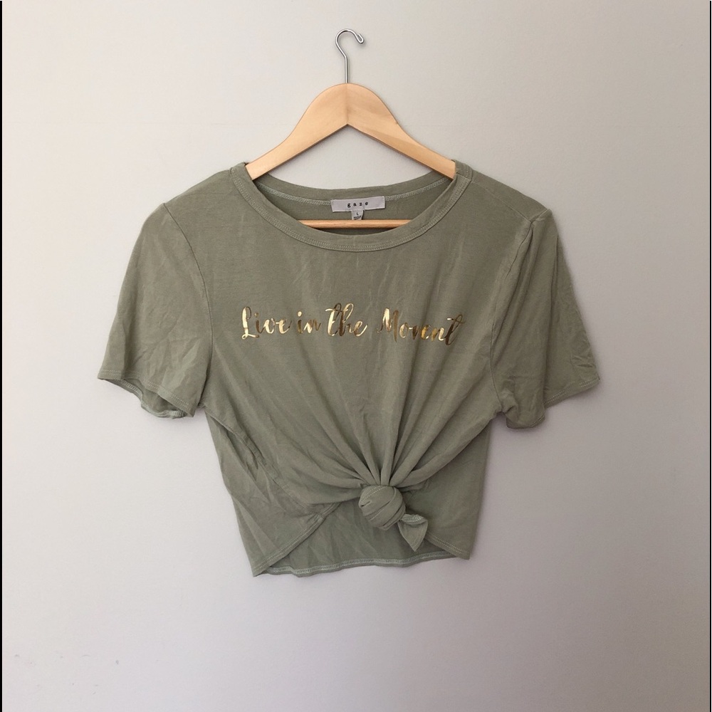 Women’s graphic tee